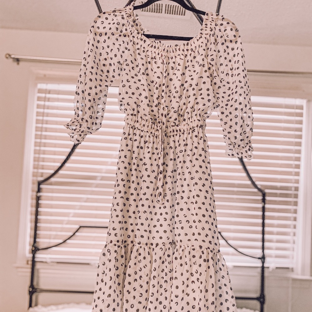 Beautiful white polka dot dress. Small.